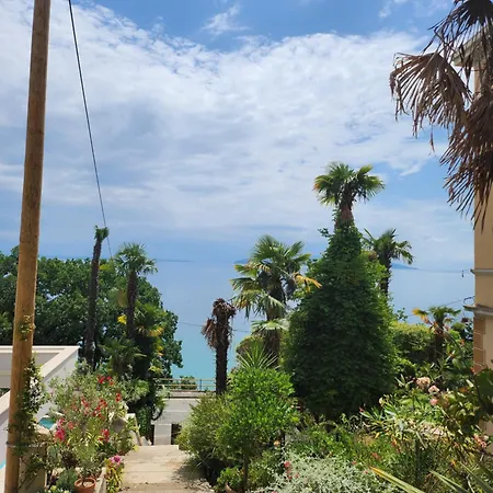 Secret Garden Studio Apartman Opatija Exterior photo
